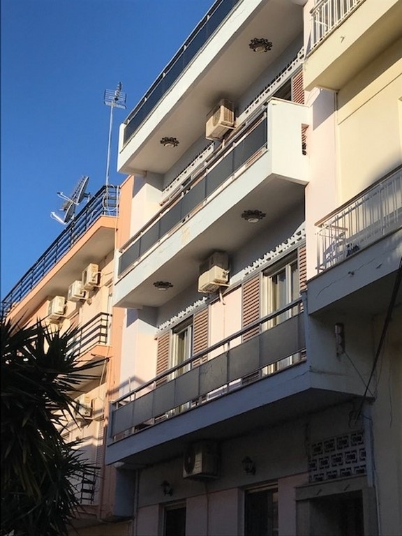 (For Sale) Residential Floor Apartment || Piraias/Piraeus - 96 Sq.m, 2 Bedrooms, 125.000€ 