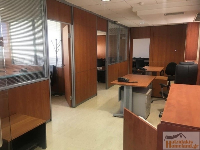 (For Rent) Commercial Office || Piraias/Piraeus - 200 Sq.m, 1.800€ 