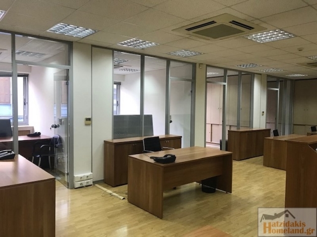 (For Sale) Commercial Office || Piraias/Piraeus - 162 Sq.m, 250.000€ 