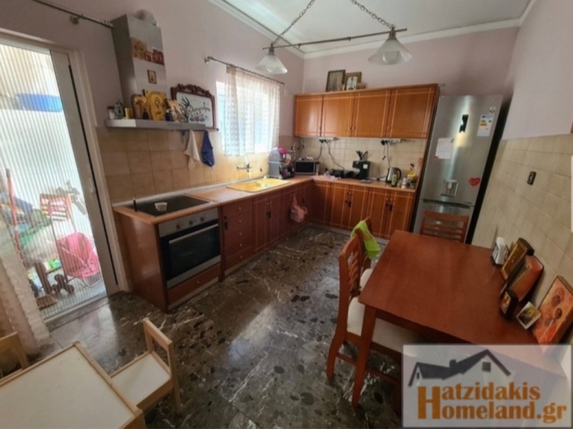 (Προς Πώληση) Κατοικία Διαμέρισμα || Πειραιάς/Κερατσίνι - 88 τ.μ, 2 Υ/Δ, 160.000€ 