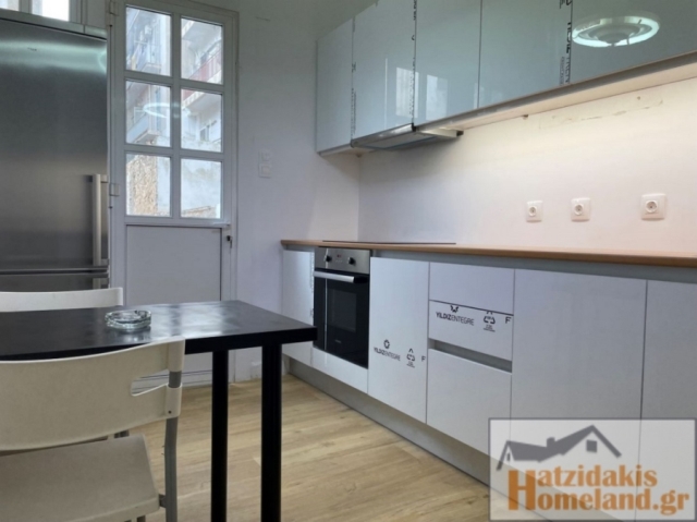 (For Sale) Residential Apartment || Piraias/Piraeus - 92 Sq.m, 3 Bedrooms, 250.000€ 