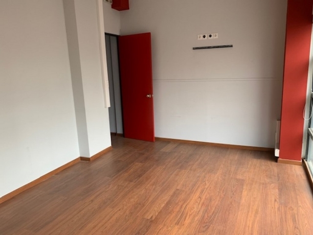 (For Rent) Commercial Office || Piraias/Piraeus - 320 Sq.m, 2.500€ 