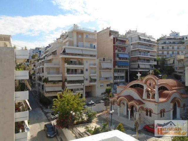 (For Sale) Residential Building || Piraias/Piraeus - 211 Sq.m, 5 Bedrooms, 550.000€ 