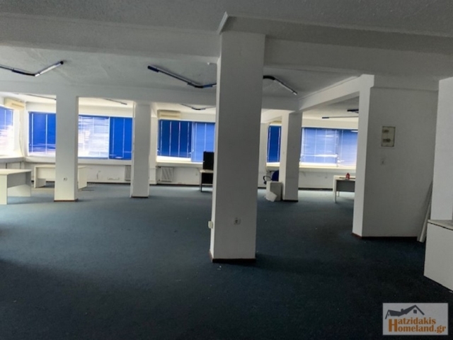 (For Rent) Commercial Office || Piraias/Piraeus - 245 Sq.m, 1.200€ 
