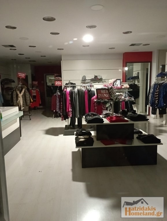 (For Rent) Commercial Retail Shop || Piraias/Piraeus - 129 Sq.m, 1.300€ 