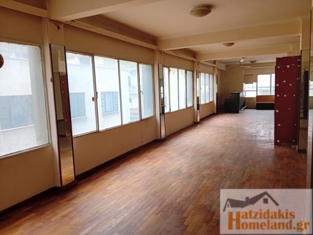 (For Rent) Commercial Office || Piraias/Piraeus - 258 Sq.m, 1.000€ 