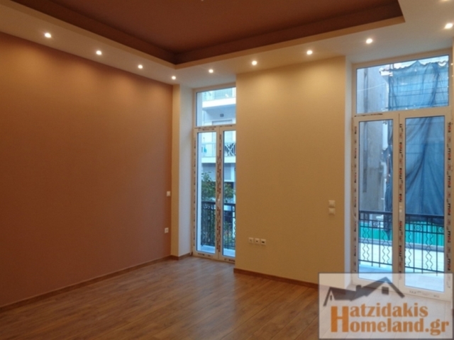 (For Rent) Commercial Office || Piraias/Piraeus - 140 Sq.m, 1.500€ 