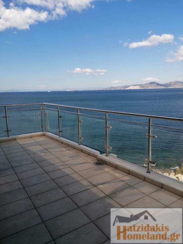 (Προς Πώληση) Κατοικία Μεζονέτα || Πειραιάς/Πειραιάς - 171 τ.μ, 2 Υ/Δ, 910.000€ 