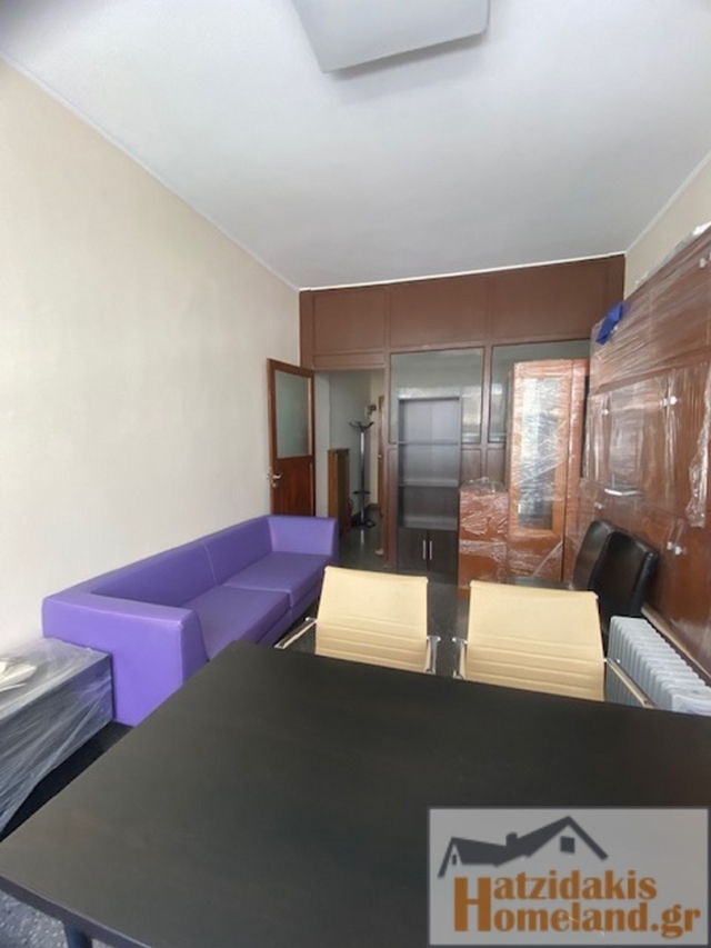 (For Sale) Commercial Office || Piraias/Piraeus - 28 Sq.m, 27.000€ 