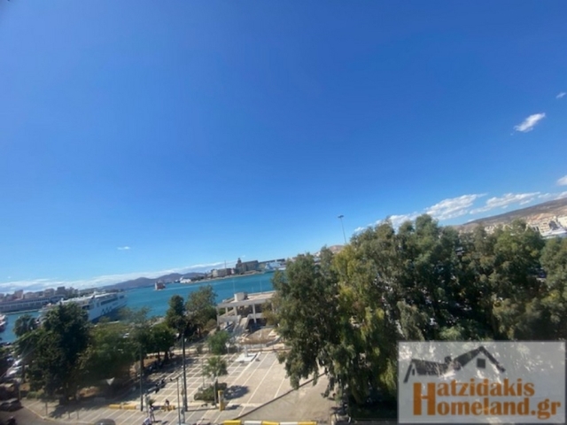 (For Rent) Commercial Office || Piraias/Piraeus - 190 Sq.m, 2.500€ 