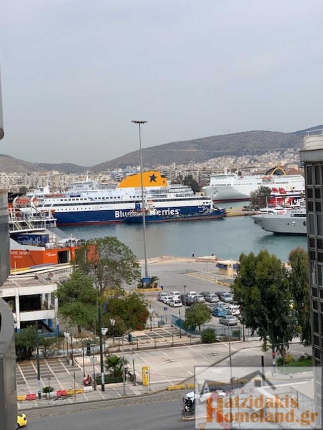 (For Rent) Commercial Office || Piraias/Piraeus - 260 Sq.m, 1.200€ 