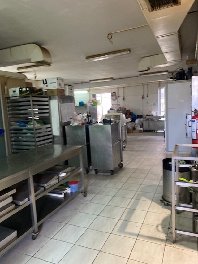 (Προς Πώληση) Επαγγελματικός Χώρος Κτίριο || Πειραιάς/Κερατσίνι - 600 τ.μ, 450.000€ 
