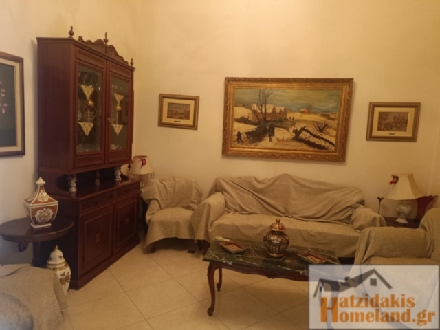 (For Sale) Residential Detached house || Piraias/Piraeus - 216 Sq.m, 350.000€ 