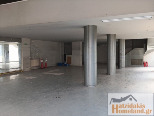 (For Rent) Commercial Retail Shop || Piraias/Piraeus - 285 Sq.m, 2.400€ 