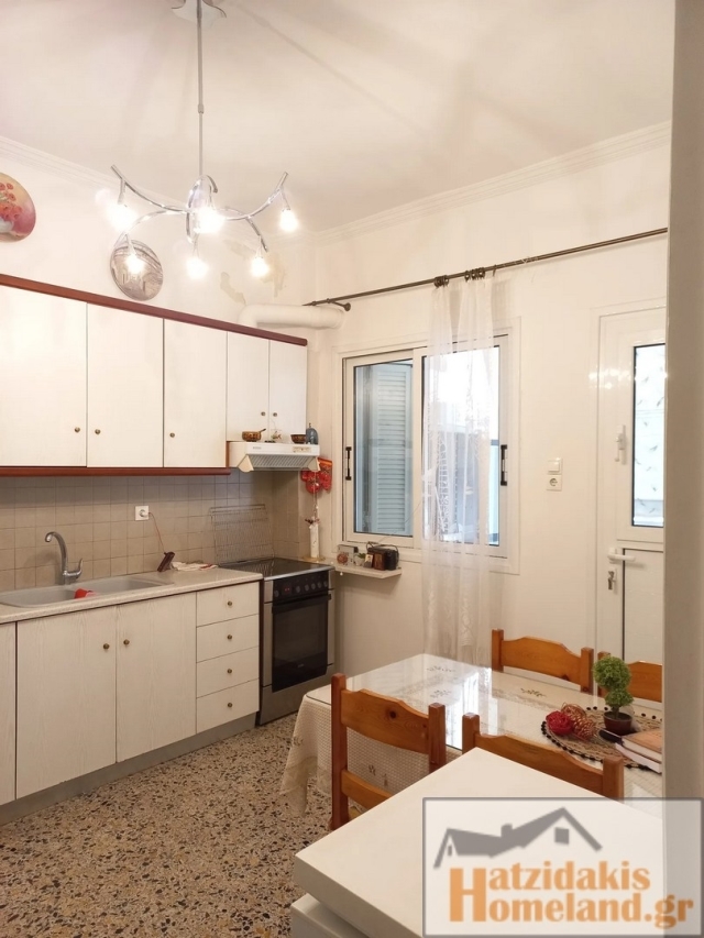 (Προς Πώληση) Κατοικία Οροφοδιαμέρισμα || Πειραιάς/Πειραιάς - 100 τ.μ, 2 Υ/Δ, 250.000€ 