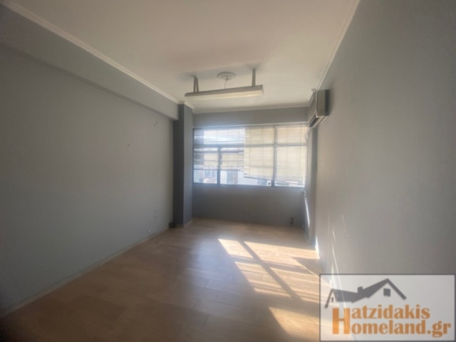 (For Sale) Commercial Office || Piraias/Piraeus - 27 Sq.m, 35.000€ 