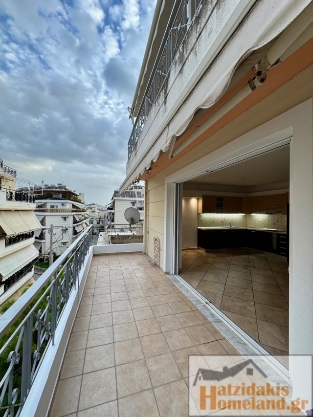 (For Sale) Residential Apartment || Piraias/Piraeus - 78 Sq.m, 2 Bedrooms, 215.000€ 