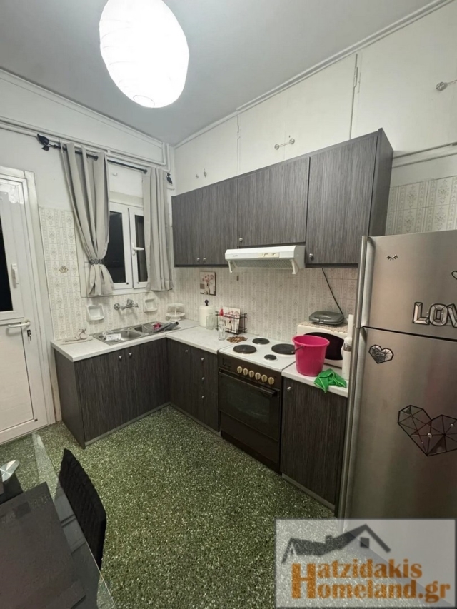 (For Sale) Residential Floor Apartment || Piraias/Piraeus - 90 Sq.m, 2 Bedrooms, 140.000€ 