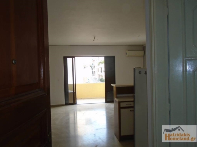 (Προς Πώληση) Κατοικία Οροφοδιαμέρισμα || Πειραιάς/Πειραιάς - 47 τ.μ, 1 Υ/Δ, 135.000€ 