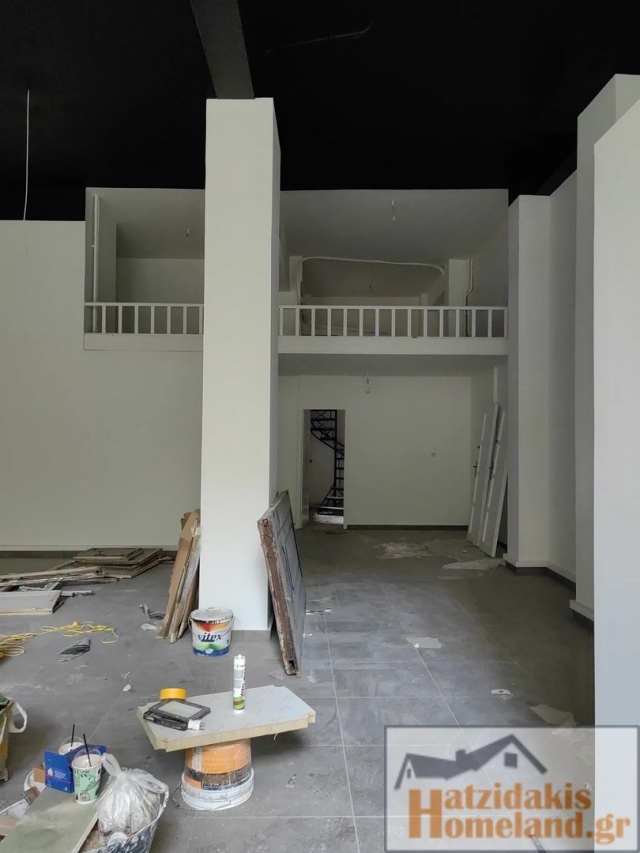 (For Sale) Commercial Retail Shop || Piraias/Piraeus - 272 Sq.m, 244.000€ 