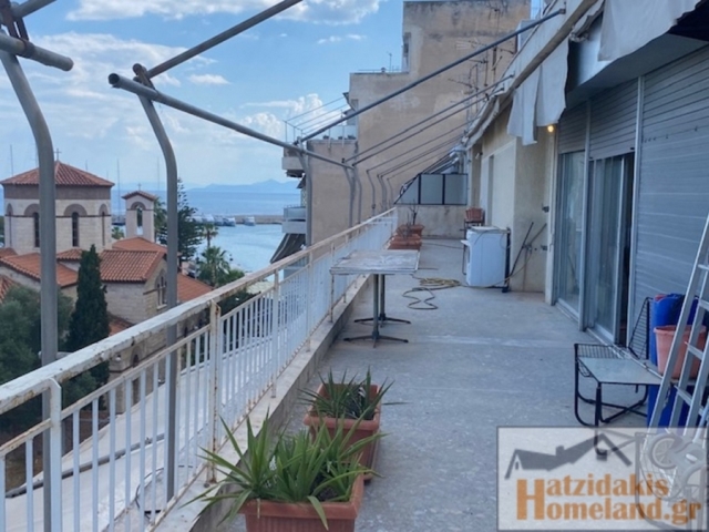 (For Sale) Residential Floor Apartment || Piraias/Piraeus - 147 Sq.m, 2 Bedrooms, 360.000€ 