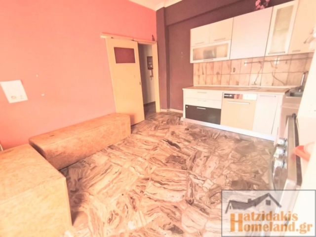 (For Sale) Residential Floor Apartment || Piraias/Piraeus - 98 Sq.m, 3 Bedrooms, 140.000€ 
