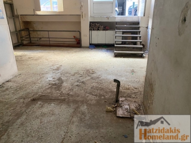 (Προς Ενοικίαση) Επαγγελματικός Χώρος Κατάστημα || Πειραιάς/Πειραιάς - 82 τ.μ, 600€ 