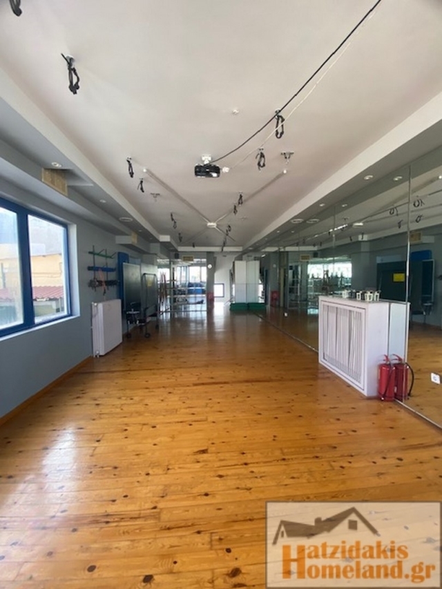 (For Sale) Commercial Building || Piraias/Nikaia - 424 Sq.m, 800.000€ 